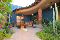 Custom Homes Courtyard Entry